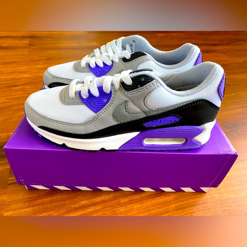 NWOT Nike Air Max 90 (Purple/Grey) - Men’s 6.5/Women’s 8